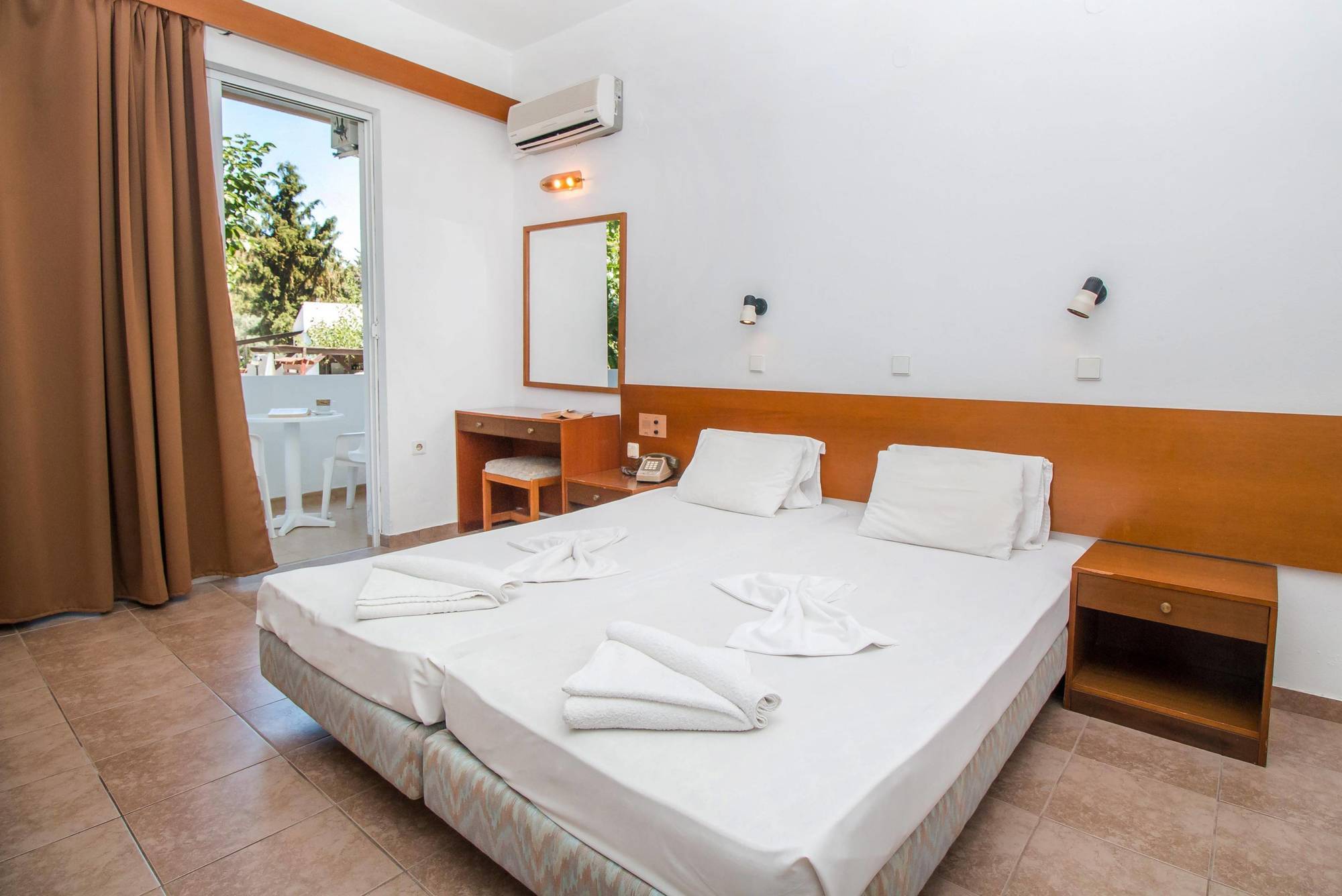 Achousa Hotel Faliraki Exteriör bild