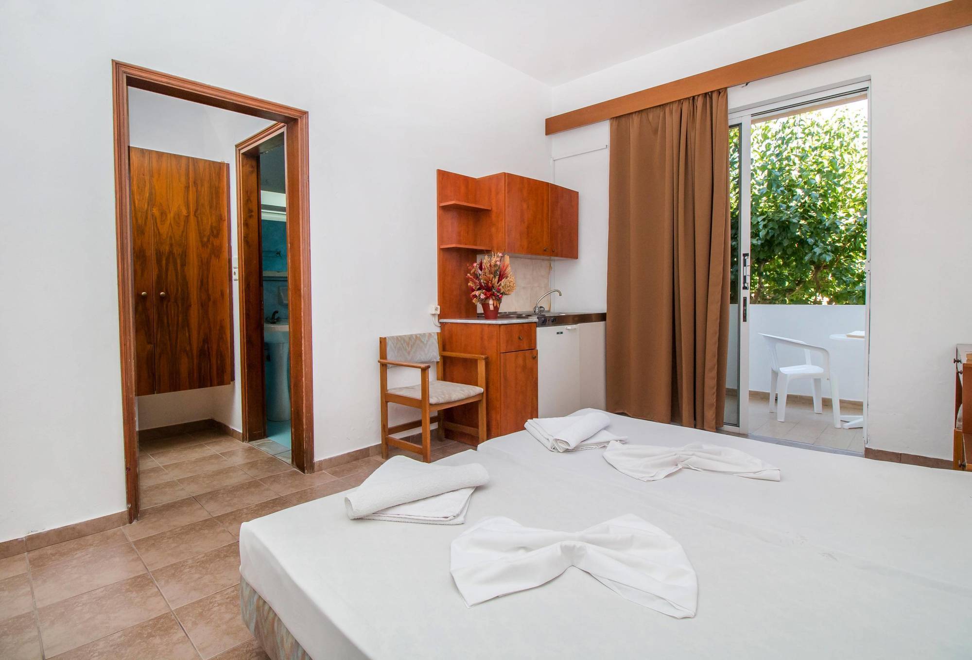 Achousa Hotel Faliraki Exteriör bild